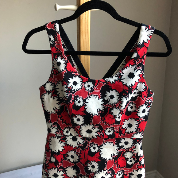 ZARA TRAFALUC Red Black White Floral zipup dress M - Picture 6 of 7